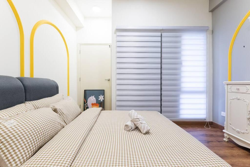 Ferienwohnung Arte Mont Kiara Duplex 4 Pax Jacuzzi Kuala Lumpur Exterior foto